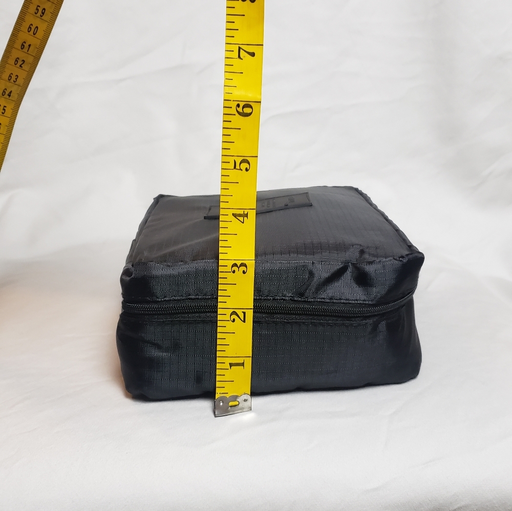 Travel Bag - Picture 7 of 9